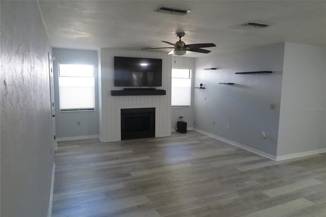 8215 SW 47TH ROAD, Gainesville, FL 32608