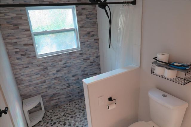 8215 SW 47TH ROAD, Gainesville, FL 32608