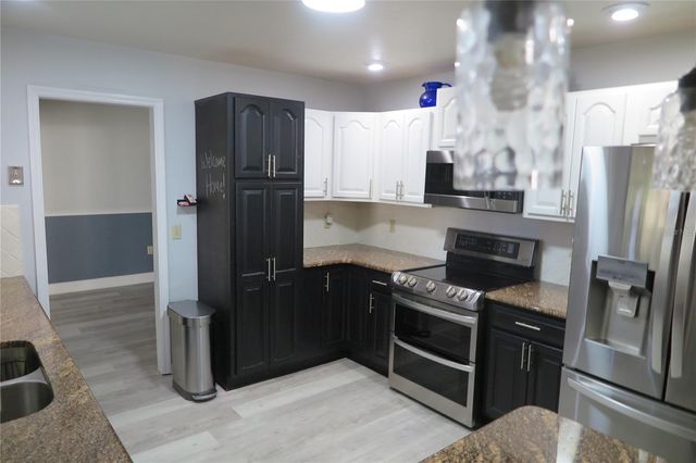 8215 SW 47TH ROAD, Gainesville, FL 32608