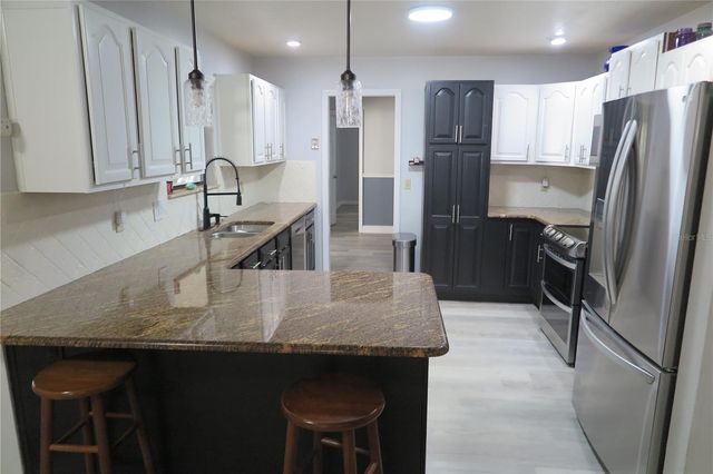 8215 SW 47TH ROAD, Gainesville, FL 32608