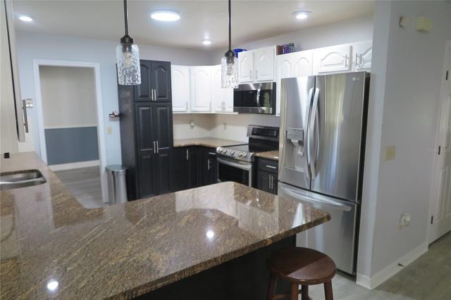 8215 SW 47TH ROAD, Gainesville, FL 32608