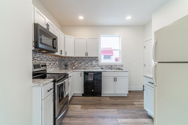 131 E Branning Avenue, Fort Wayne, IN 46806