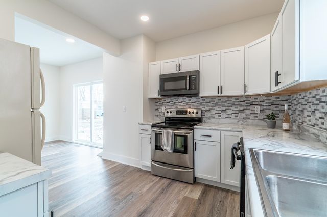 131 E Branning Avenue, Fort Wayne, IN 46806