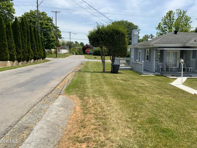 1300 Holston Drive, Bristol, TN 37620