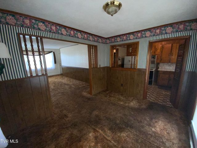 1300 Holston Drive, Bristol, TN 37620