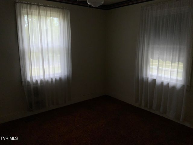 1300 Holston Drive, Bristol, TN 37620