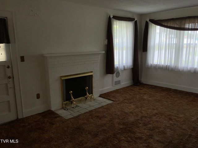 1300 Holston Drive, Bristol, TN 37620