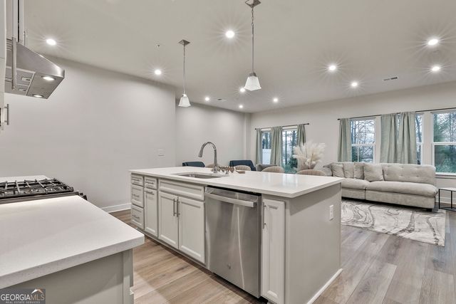 550 Thatch Terrace, Fayetteville, GA 30214