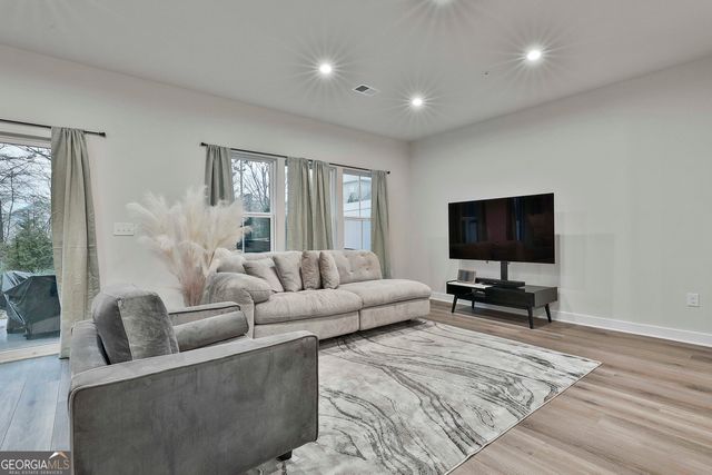 550 Thatch Terrace, Fayetteville, GA 30214