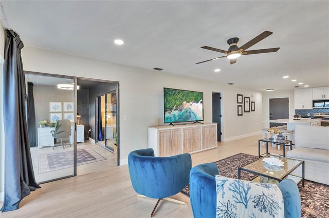 3887 CATALINA DRIVE, Bradenton, FL 34210