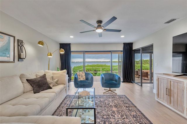 3887 CATALINA DRIVE, Bradenton, FL 34210