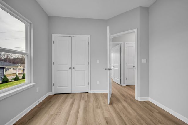 108 W Quail Hollow Way, Dickson, TN 37055