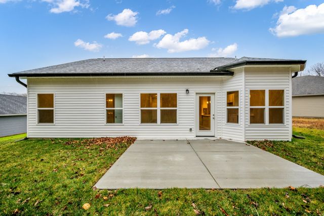 108 W Quail Hollow Way, Dickson, TN 37055