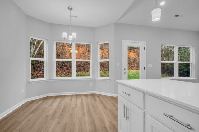 108 W Quail Hollow Way, Dickson, TN 37055