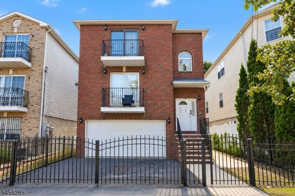366 14Th Ave, Newark City, NJ 07103