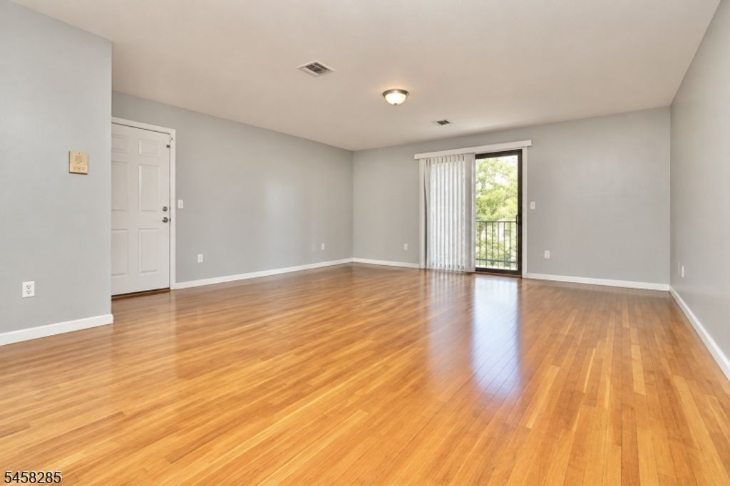 366 14Th Ave, Newark City, NJ 07103 — photo 3