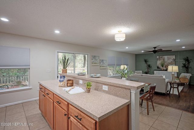 2541 REAGAN LAKES Lane, Jacksonville, FL 32221