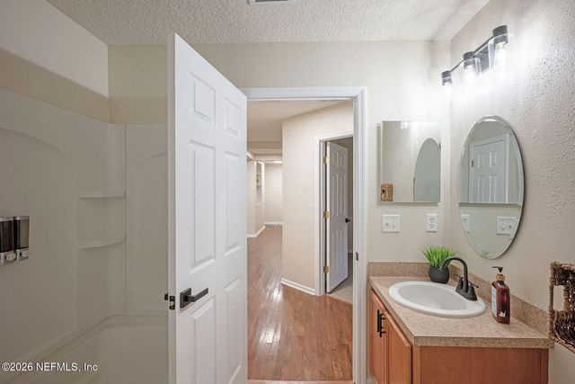 2541 REAGAN LAKES Lane, Jacksonville, FL 32221