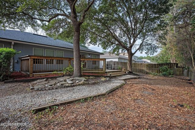 2541 REAGAN LAKES Lane, Jacksonville, FL 32221