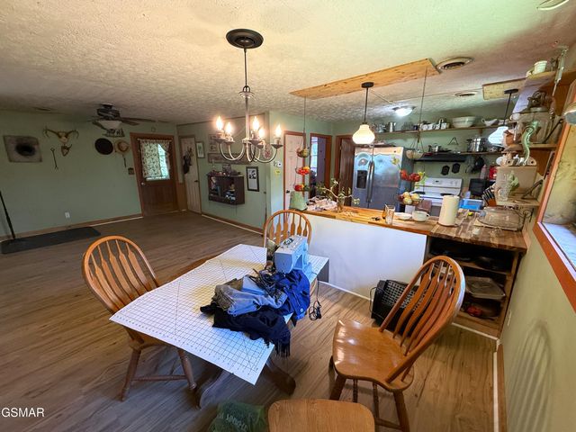 1040 Sturmhaben Way, Newport, TN 37821
