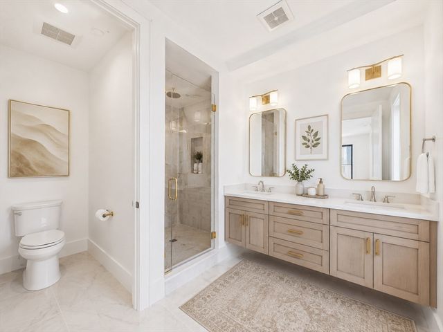 1674 Columbia, Boston, MA 02127