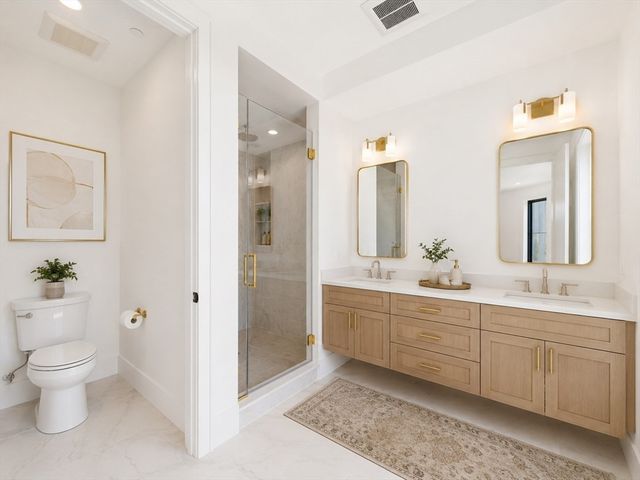 1674 Columbia, Boston, MA 02127