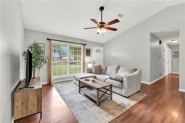 227 N Samuel Place, Farmington, AR 72730