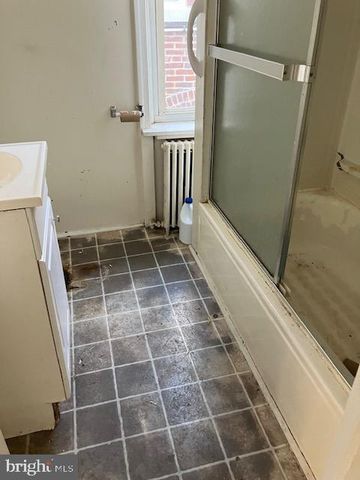 25 6TH AVE, Wilmington, DE 19805