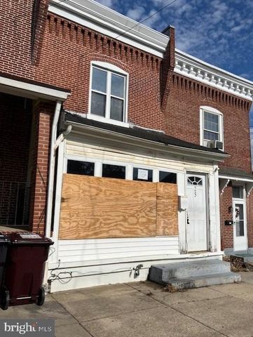 25 6TH AVE, Wilmington, DE 19805