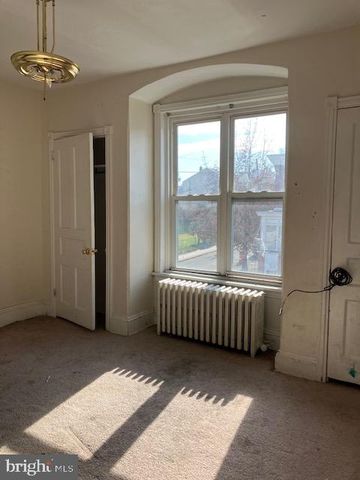 25 6TH AVE, Wilmington, DE 19805