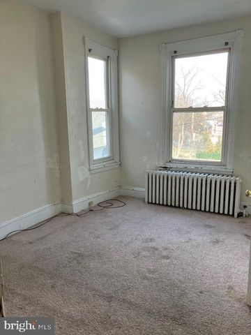 25 6TH AVE, Wilmington, DE 19805