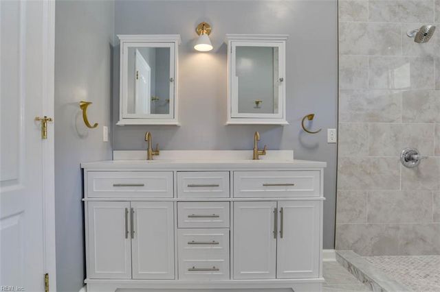 31 Ashe Meadows DR, Hampton, VA 23664
