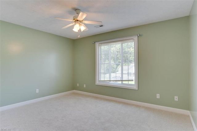 31 Ashe Meadows DR, Hampton, VA 23664