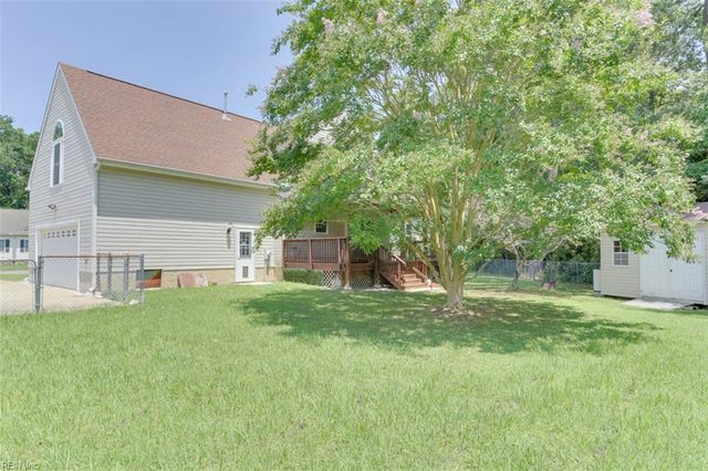 31 Ashe Meadows DR, Hampton, VA 23664