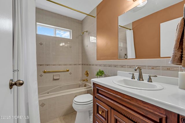 9 Maidstone Place, Southampton, NJ 08088