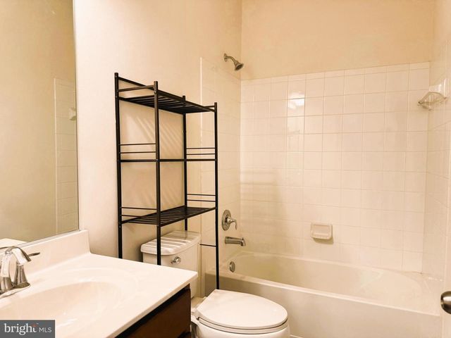 4074 ELIZABETH REED WAY, Woodbridge, VA 22192