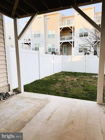 4074 ELIZABETH REED WAY, Woodbridge, VA 22192