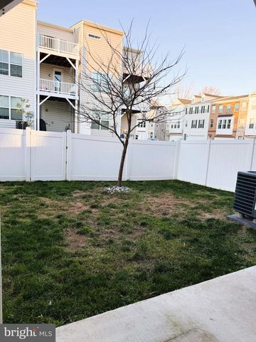 4074 ELIZABETH REED WAY, Woodbridge, VA 22192