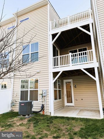 4074 ELIZABETH REED WAY, Woodbridge, VA 22192