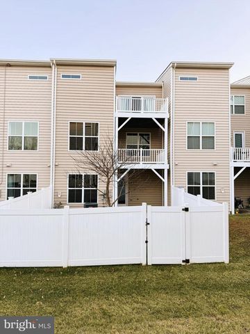 4074 ELIZABETH REED WAY, Woodbridge, VA 22192