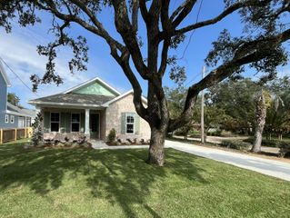 108 Meigs Drive, Shalimar, FL 32579
