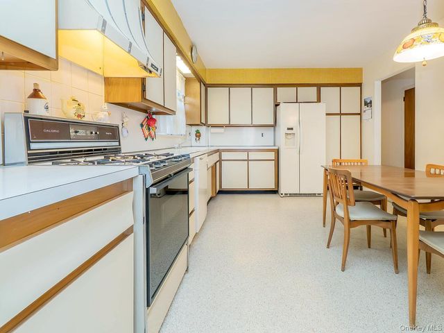 2803 215th Street, Bayside, NY 11360