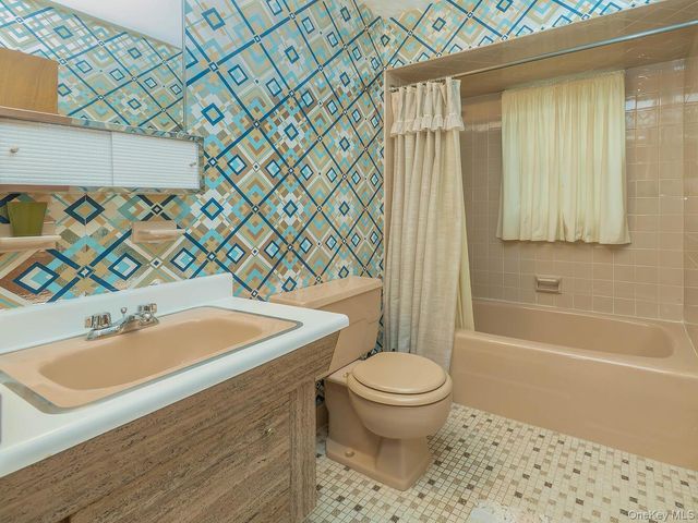 2803 215th Street, Bayside, NY 11360