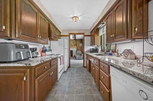 405 Plat ROAD, Colgate, WI 53017