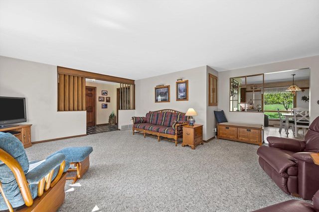 405 Plat ROAD, Colgate, WI 53017