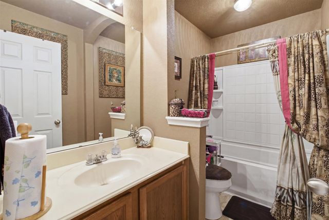 2648 Blackstone Drive, Grand Prairie, TX 75052