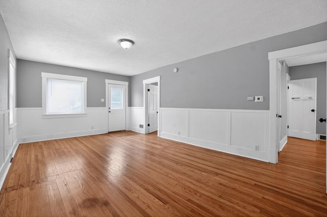 136 MARIAN Avenue, Council Bluffs, IA 51503