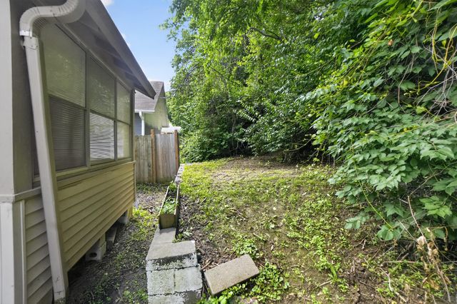 136 MARIAN Avenue, Council Bluffs, IA 51503