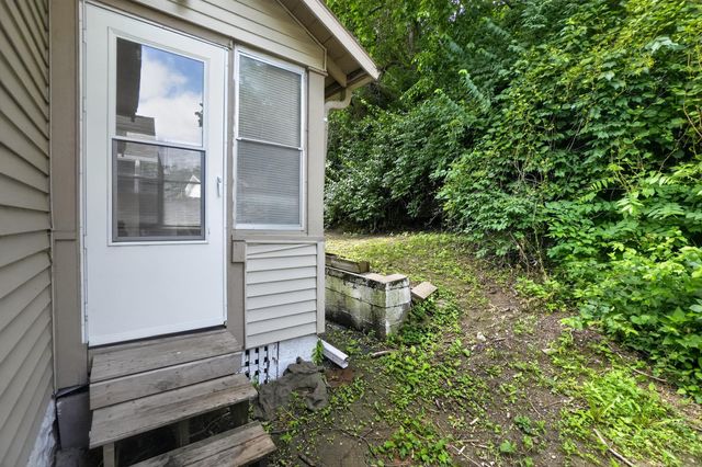 136 MARIAN Avenue, Council Bluffs, IA 51503
