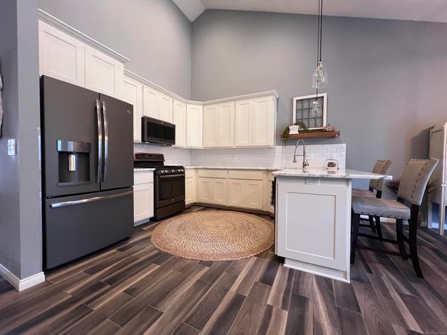 26331 Wacker Drive, New Baltimore, MI 48051